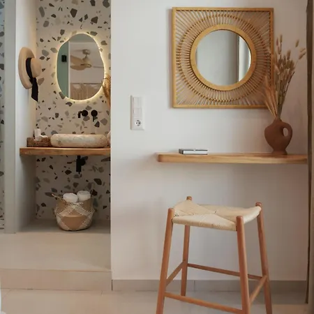 Due Venti Downtown Suites Naxos Junior 公寓 *